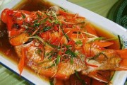 满足红鲤鱼胃口大开,红鲤鱼食谱中的多样性