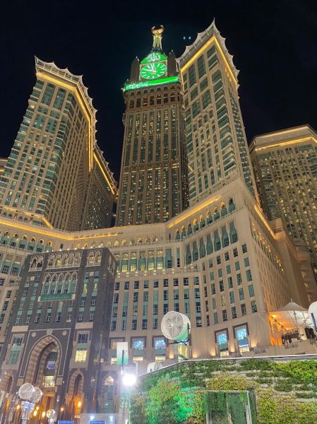 اصطحاب كلبك في القطار: نصائح لرحلة آمنة ومريحة